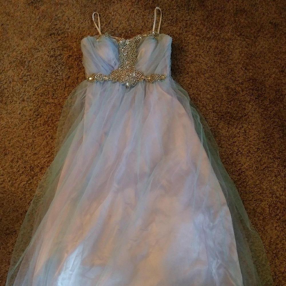 Formal Gown - Picture 1 of 3